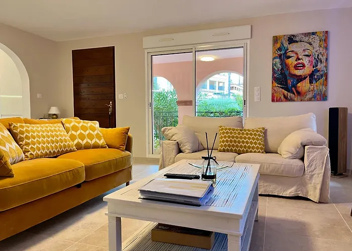 49 Hameau Des Greens